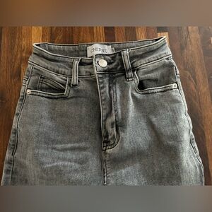 Chic High Rise Black Jeans for Women